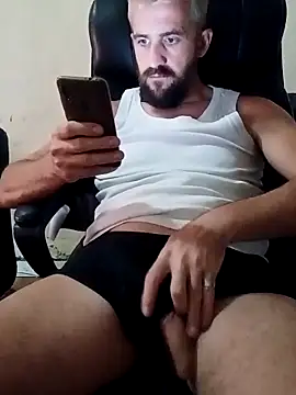 Snapshot of GrofLicno chatting on October 12, 6:02 pm GrofLicno online show from October 12, 6:02 pm