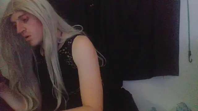 sexyblondetrans online show from October 4, 9:36 am
