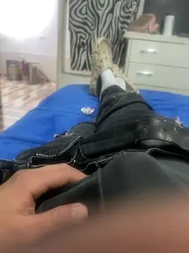 Cristian 099 online show from February 15, 9:45 pm