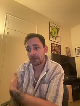 Snapshot of defbond420 chatting on October 15, 8:38 pm defbond420 online show from October 15, 8:38 pm