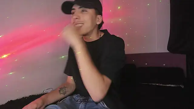 HeellBoy  online show from May 25, 4:07 am