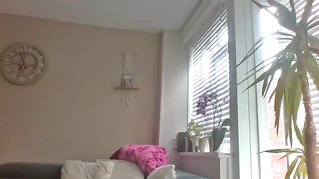 seb89000 online show from March 17, 10:49 am