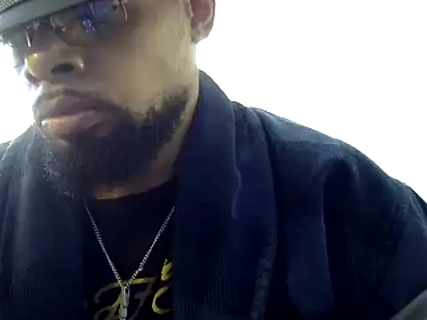 Snapshot of WhiskeyWood_DuhGOD chatting on December 13, 5:32 pm WhiskeyWood DuhGOD online show from December 13, 5:32 pm