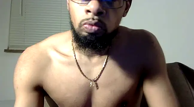Snapshot of WhiskeyWood_DuhGOD chatting on March 18, 2:51 am WhiskeyWood DuhGOD online show from March 18, 2:51 am