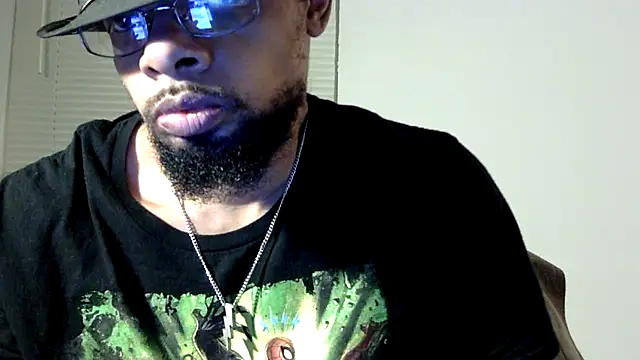 Snapshot of WhiskeyWood_DuhGOD chatting on February 27, 3:25 am WhiskeyWood DuhGOD online show from February 27, 3:25 am