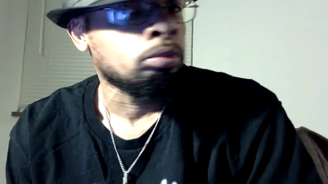 Snapshot of WhiskeyWood_DuhGOD chatting on March 6, 3:46 am WhiskeyWood DuhGOD online show from March 6, 3:46 am