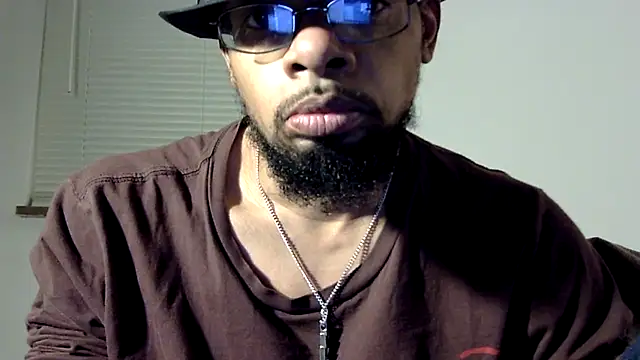 Snapshot of WhiskeyWood_DuhGOD chatting on February 20, 2:29 am WhiskeyWood DuhGOD online show from February 20, 2:29 am