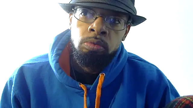Snapshot of WhiskeyWood_DuhGOD chatting on February 14, 5:36 pm WhiskeyWood DuhGOD online show from February 14, 5:36 pm