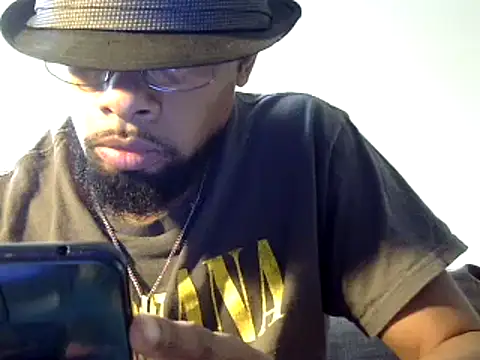 Snapshot of WhiskeyWood_DuhGOD chatting on December 17, 5:26 pm WhiskeyWood DuhGOD online show from December 17, 5:26 pm