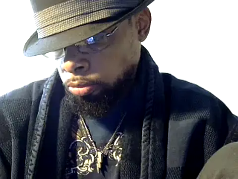 Snapshot of WhiskeyWood_DuhGOD chatting on December 4, 5:33 pm WhiskeyWood DuhGOD online show from December 4, 5:33 pm