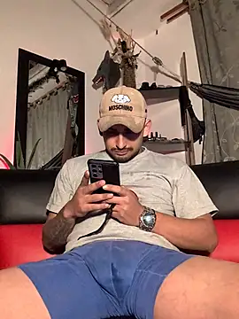 Aaron hot2 online show from December 19, 7:07 am