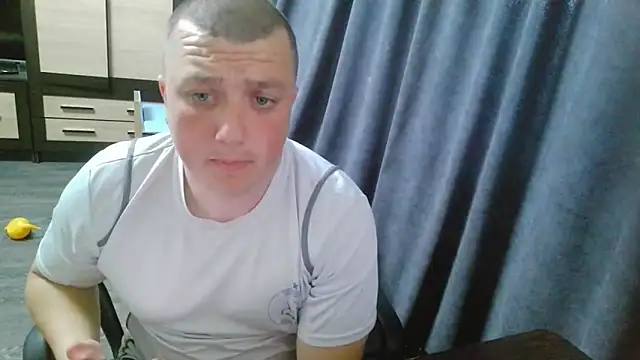 gamblingbum online show from April 27, 3:19 pm