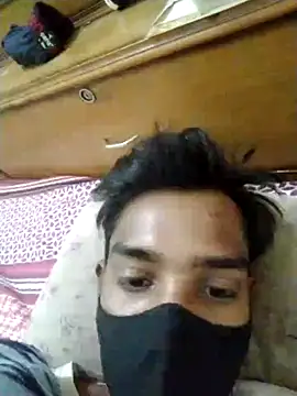 Snapshot of Tomato_boy chatting on December 11, 5:12 am Tomato boy online show from December 11, 5:12 am