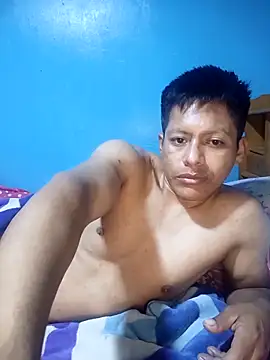 Snapshot of alexchir4 chatting on October 6, 1:27 pm alexchir4 online show from October 6, 1:27 pm
