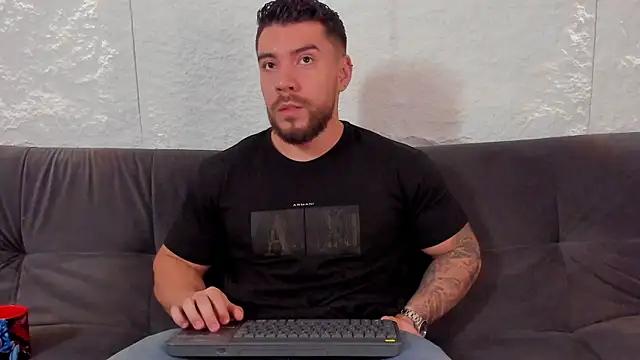 Snapshot of _dreammr1_ chatting on September 25, 11:35 pm dreammr1 online show from September 25, 11:35 pm