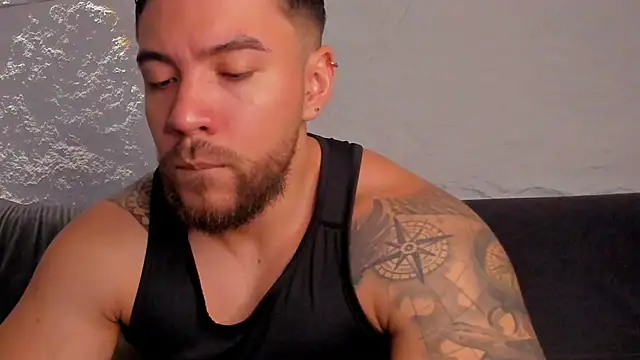 Snapshot of _dreammr1_ chatting on October 10, 3:50 pm dreammr1 online show from October 10, 3:50 pm
