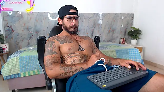 hanz col online show from May 19, 4:35 pm