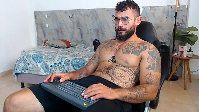 hanz col online show from November 27, 11:52 pm