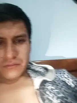 Umaullucrazy69 online show from April 12, 5:20 am