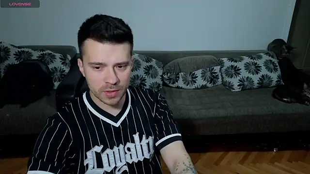 JohnnyStepBro online show from April 21, 10:38 pm