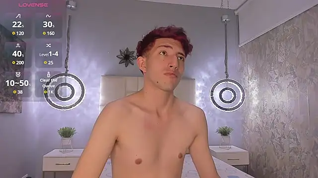 Un Slutty online show from January 9, 7:50 pm