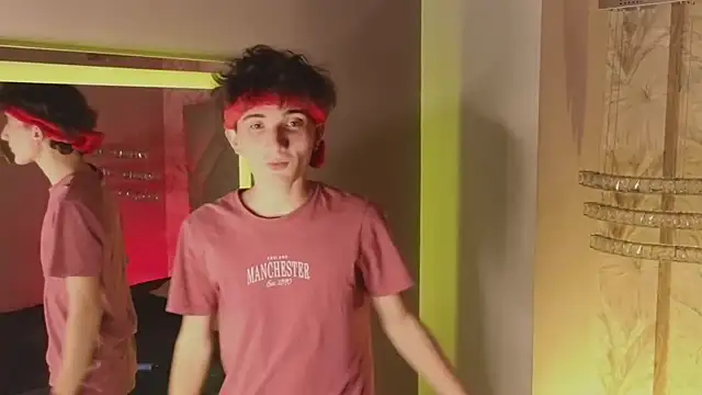 MaxHeat  online show from February 4, 7:33 pm