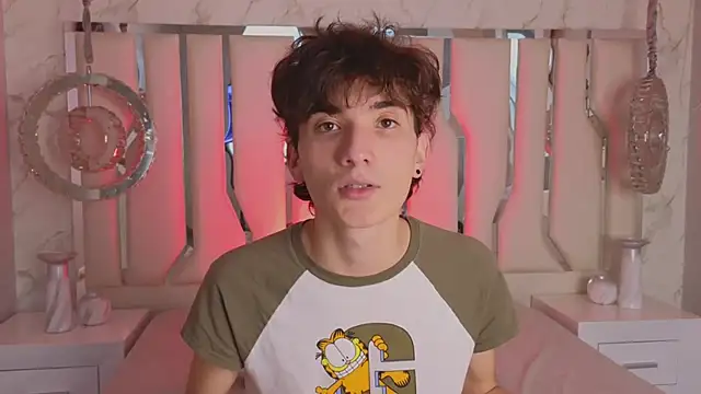 MaxHeat  online show from March 11, 8:42 pm