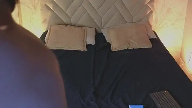 MaxHeat  online show from January 22, 7:56 pm