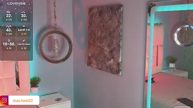 MaxHeat  online show from March 13, 10:15 am