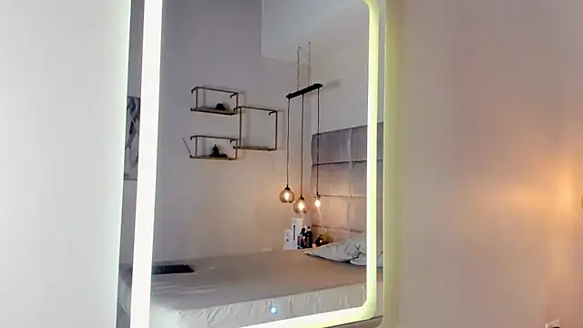 MaxHeat  online show from December 14, 4:12 am