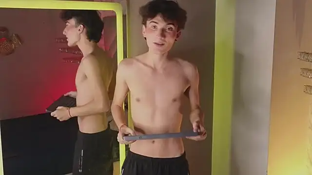 MaxHeat  online show from February 3, 7:31 pm