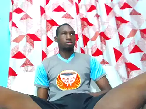 Snapshot of black30cmdick chatting on December 20, 2:27 pm black30cmdick online show from December 20, 2:27 pm