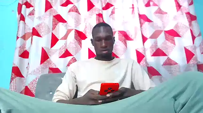 Snapshot of black30cmdick chatting on January 6, 2:25 pm black30cmdick online show from January 6, 2:25 pm