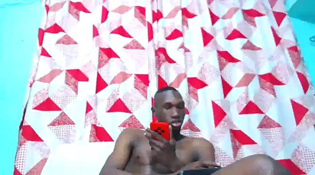 Snapshot of black30cmdick chatting on December 21, 11:45 pm black30cmdick online show from December 21, 11:45 pm