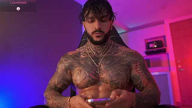 Snapshot of mariano_costa chatting on October 14, 2:18 am mariano costa online show from October 14, 2:18 am