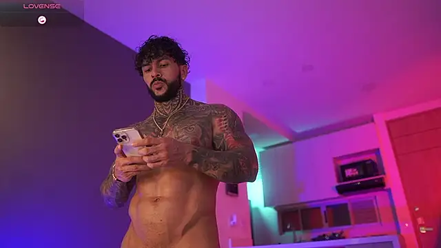 Snapshot of mariano_costa chatting on October 17, 4:27 am mariano costa online show from October 17, 4:27 am