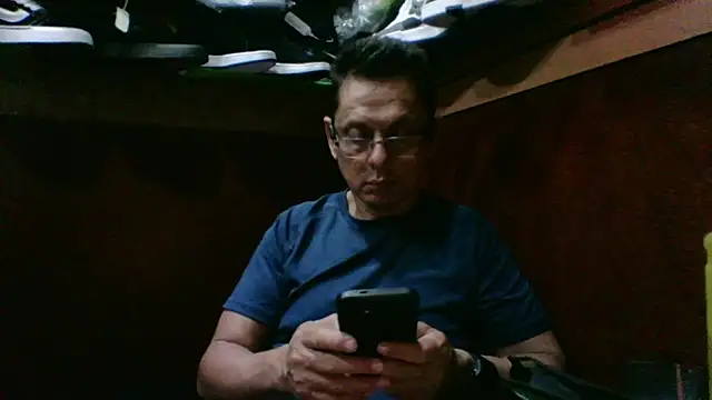 Snapshot of MarcusKelvin chatting on October 20, 5:50 pm MarcusKelvin online show from October 20, 5:50 pm