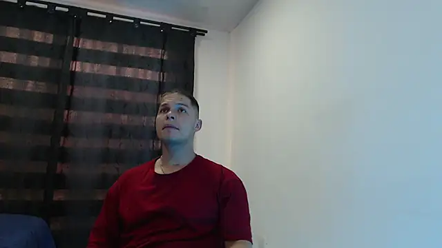 dominick crawford01 online show from December 10, 8:27 pm