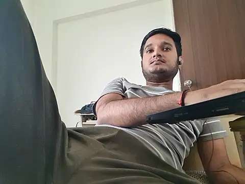 Jonrobinso online show from May 9, 4:57 am