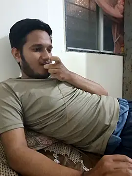 Snapshot of Jonrobinso chatting on November 2, 2:10 pm Jonrobinso online show from November 2, 2:10 pm