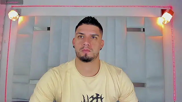 Snapshot of Jacoob19_ chatting on March 13, 12:46 pm Jacoob19 online show from March 13, 12:46 pm