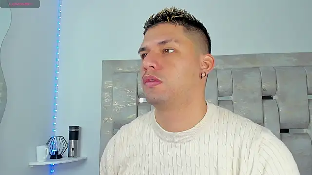 Snapshot of Jacoob19_ chatting on January 17, 1:03 pm Jacoob19 online show from January 17, 1:03 pm