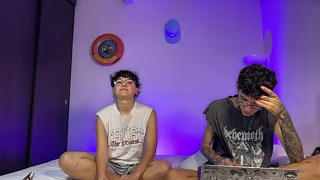 Saturno v online show from April 28, 2:27 am