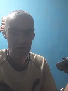 Snapshot of hugosafado333 chatting on October 14, 3:02 am hugosafado333 online show from October 14, 3:02 am