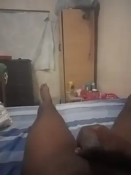 izinjamfee2 online show from March 17, 6:21 pm