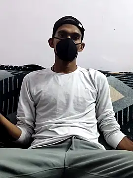 Snapshot of Habibi_big_b chatting on March 20, 4:53 pm Habibi big b online show from March 20, 4:53 pm