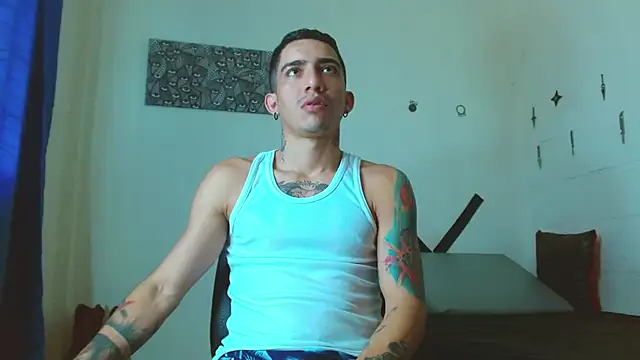 Snapshot of targuerian22 chatting on March 18, 7:12 pm targuerian22 online show from March 18, 7:12 pm