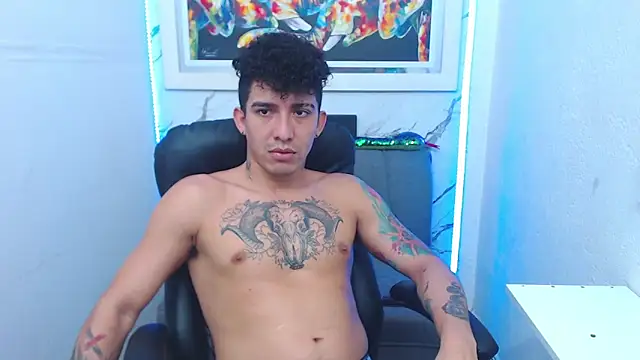 targuerian22 online show from October 17, 1:53 am