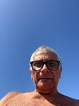 4n4l1zz4m1 online show from April 16, 1:33 pm