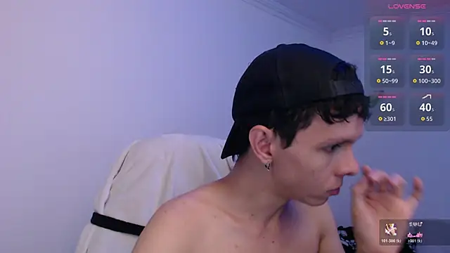 bryamado69 online show from April 6, 6:36 am